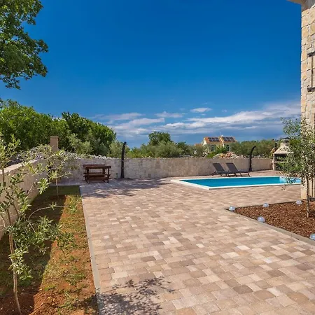 Sandra * Малинска