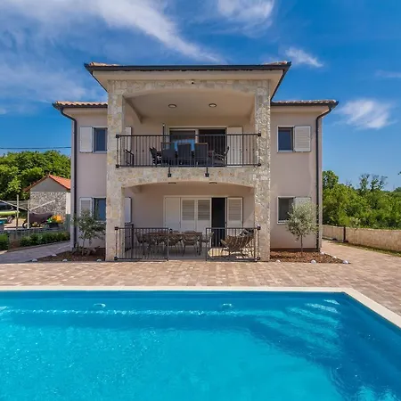 Apartment Sandra