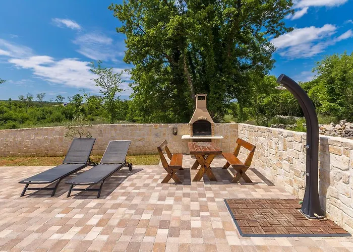 Sandra Daire Malinska