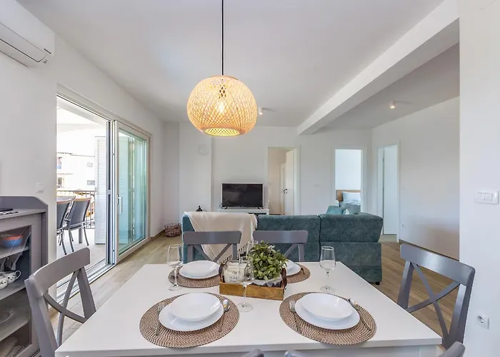 Sandra Apartament Malinska