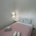 Sandra Apartment *